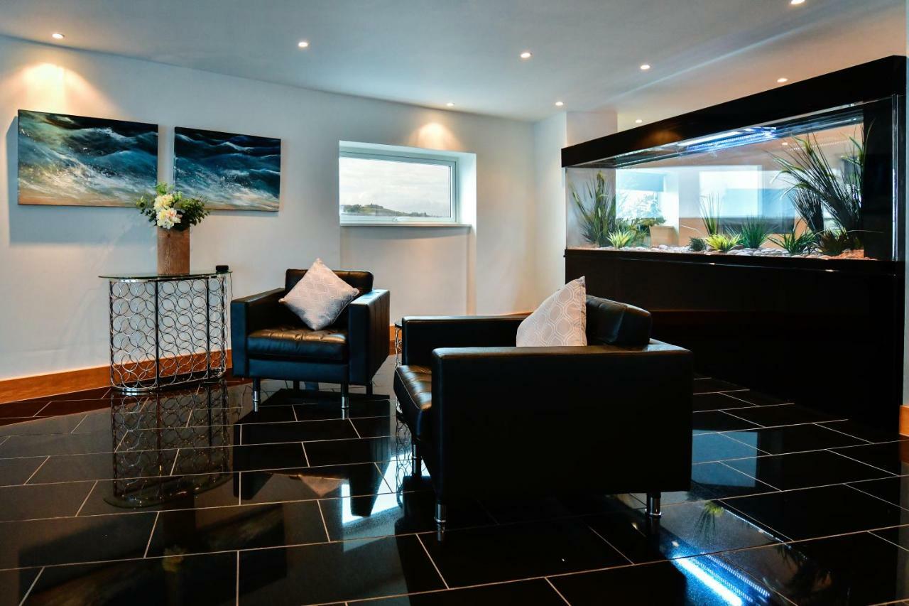 Just Stay Wales - Meridian Quay Penthouses Swansea Exterior photo